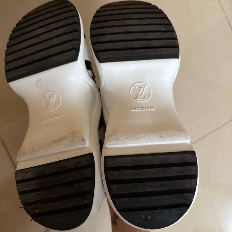 LV Archlight 運動鞋 女鞋38號 白色-4