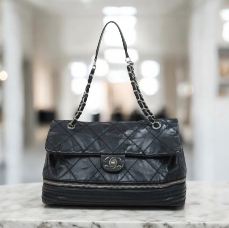 「JL精品代購」9新 Chanel 香奈兒黑銀擴層機場包-0