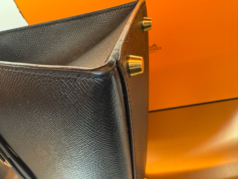Hermes Kelly28 黑金外縫凱莉 🖤 C刻 很美的包很美的價錢 可遇不可求-11