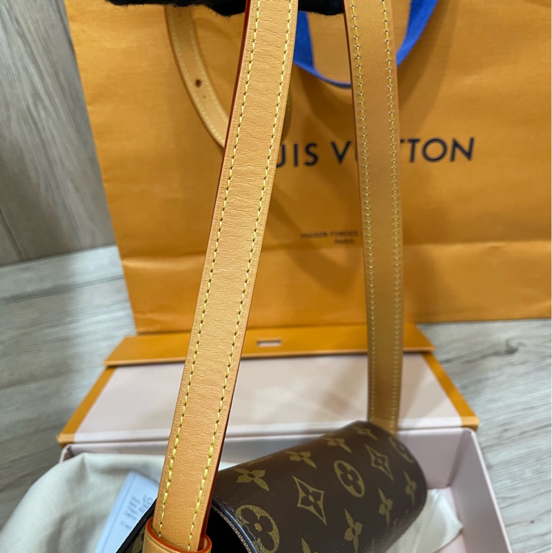 Lv新款老花小方包Steamer/台灣專櫃上個月才剛買/M14738-22