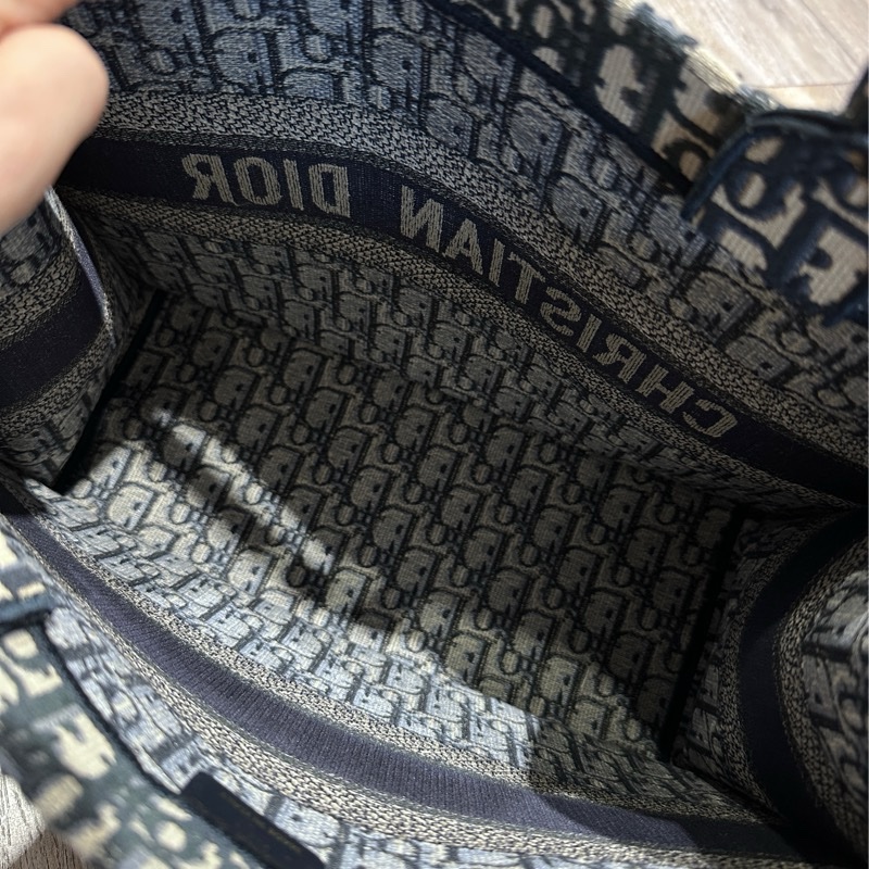 Dior Tote包 中號  幾乎全新鮮少使用閒置品-3