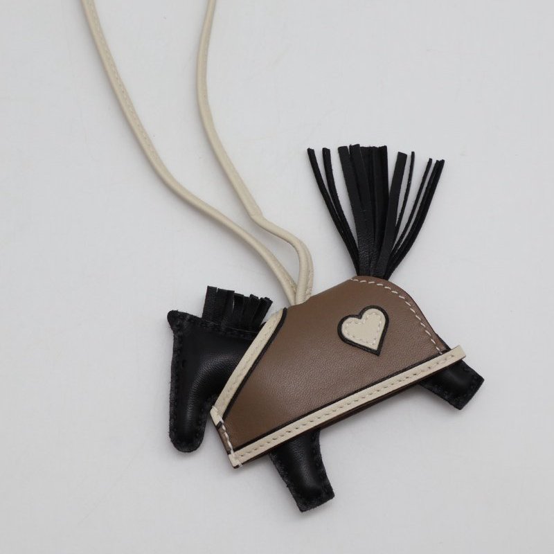 HERMES Rodeo Robeo Coeur小馬 - 黑/大象灰/奶昔白-0