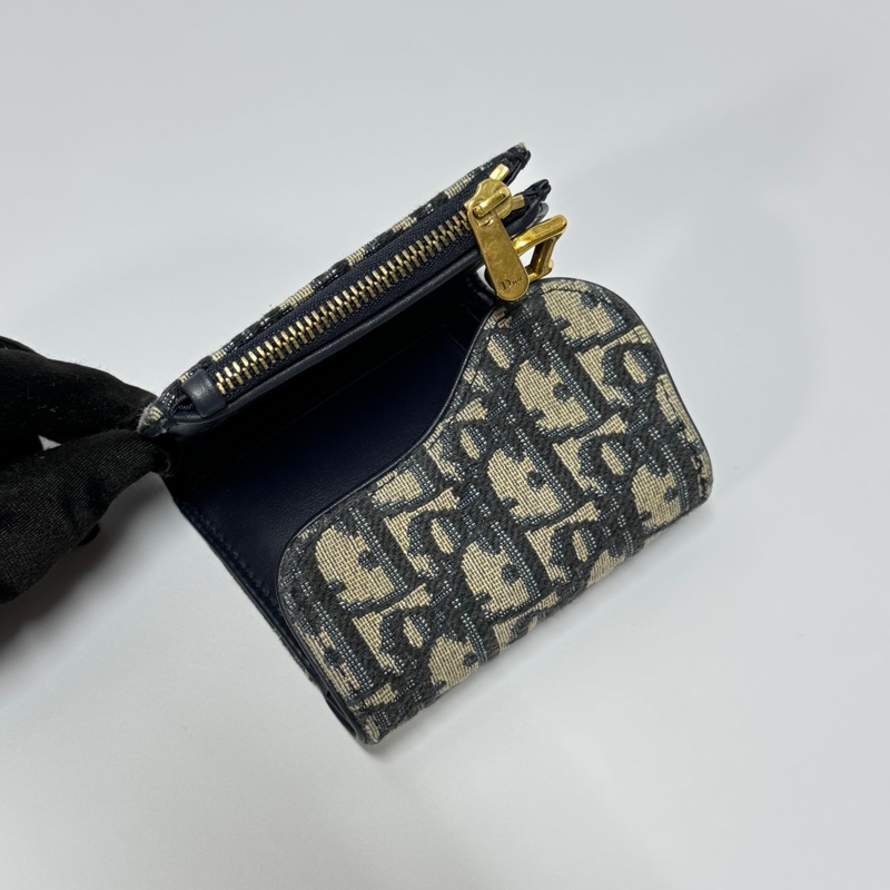 （超新品～ 專櫃最新款🎁） Dior 迪奧 馬鞍老花短夾 專櫃24000！-11