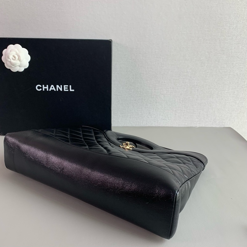 香奈兒 24B 31bag橫版中號 黑金油蠟皮  晶片款-4