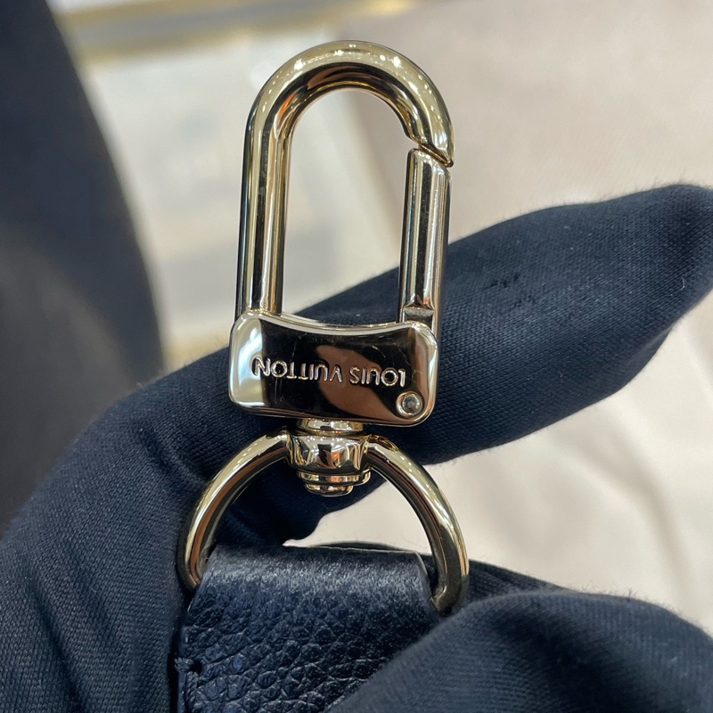 LV 黑金壓花全皮 手柄水桶包 芯片款 尺寸約26*26-26