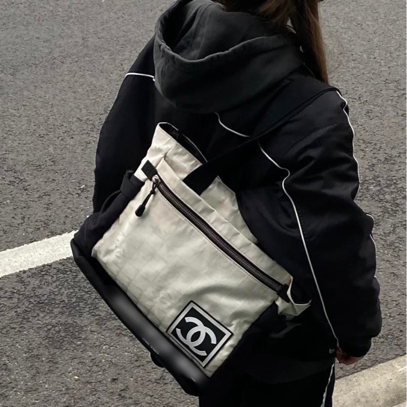 vintage 香奈兒後背包 酷到犯規欸 舒適又百搭🔥-0