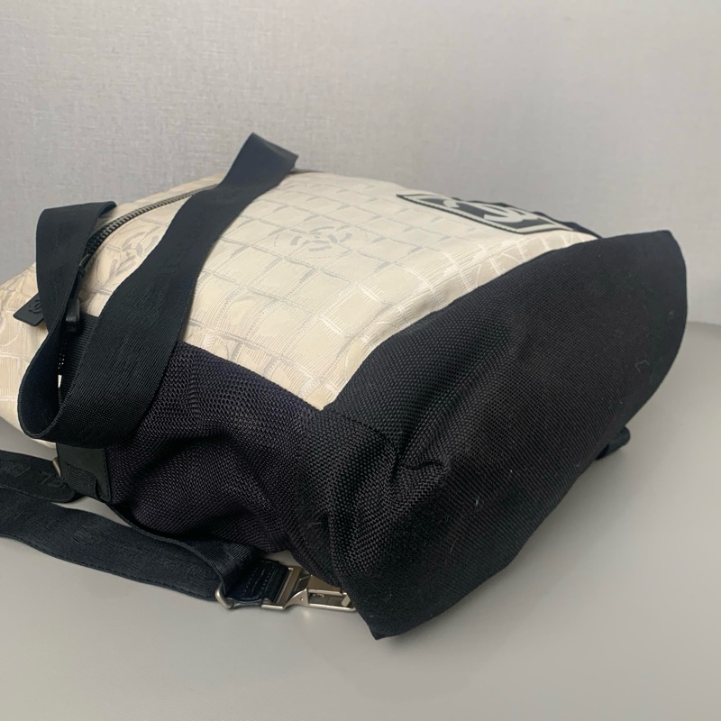 vintage 香奈兒後背包 酷到犯規欸 舒適又百搭🔥-4