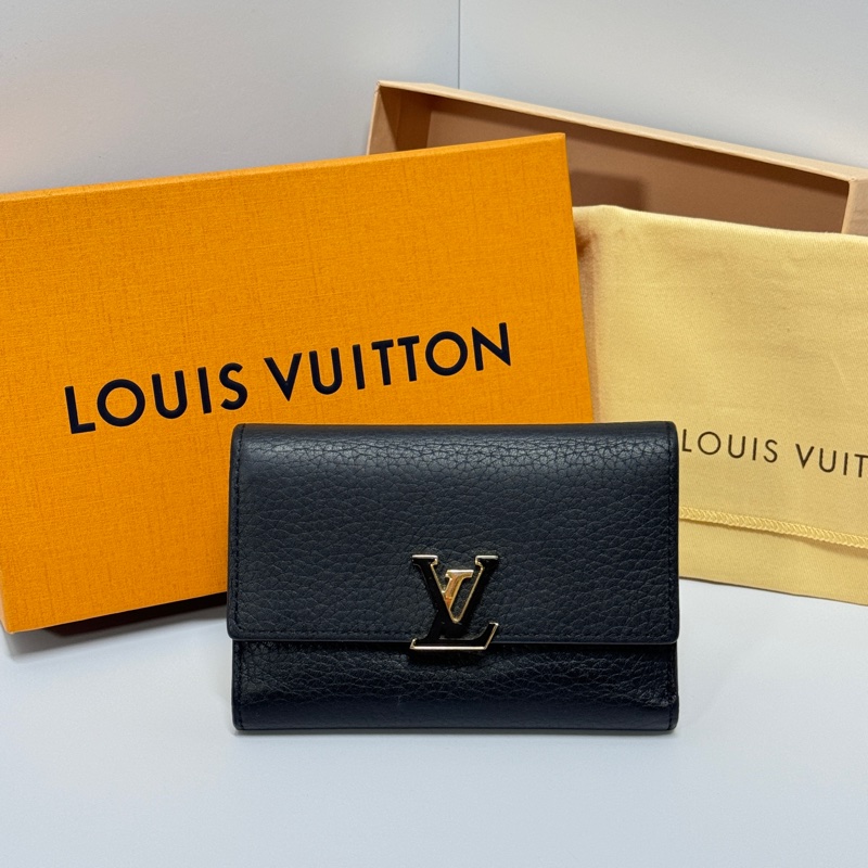 （極新全配🎁） LV M62157 最高級皮革款短夾 專櫃36000！-0