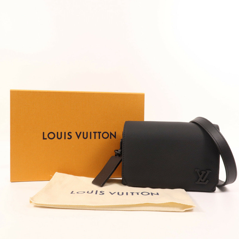 LOUIS VUITTON Aerogram Fastline肩背袋-11