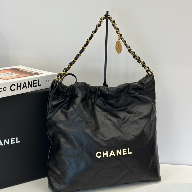 CHANEL 22 Bag - 中號白字黑金-3