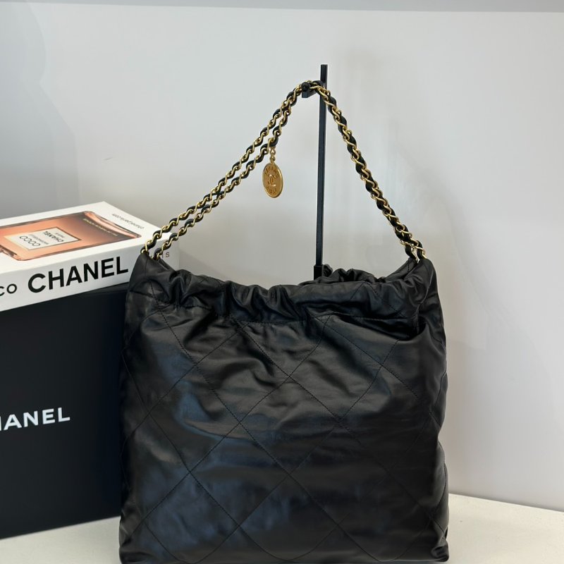 CHANEL 22 Bag - 中號白字黑金-4