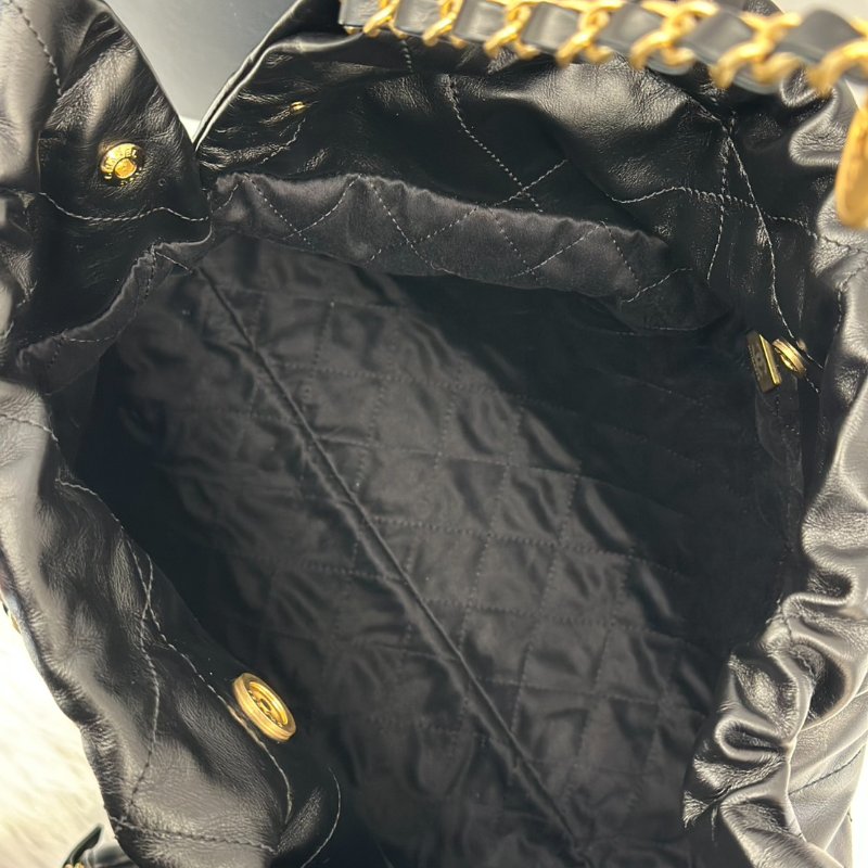CHANEL 22 Bag - 中號白字黑金-5