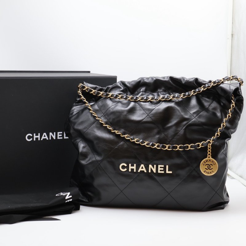 CHANEL 22 Bag - 中號白字黑金-12