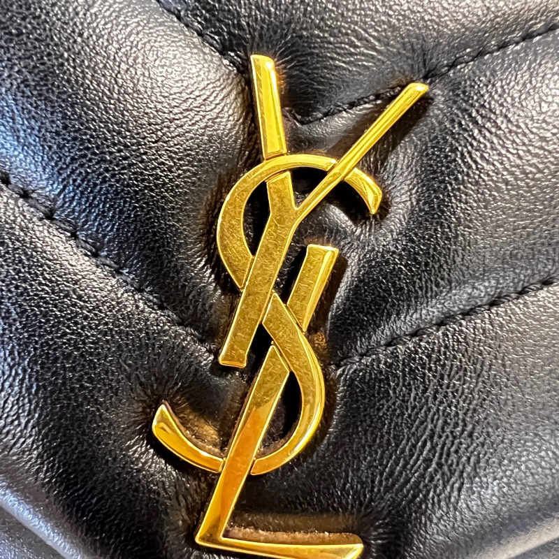 YSL 黑牛皮金釦Lou Lou Toy斜背包-14