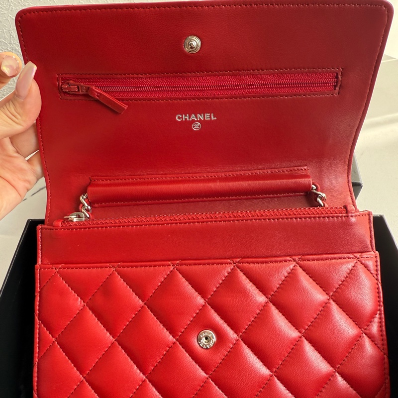 Chanel Woc 很新很甜-17