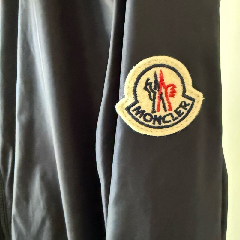 Moncler帽子有兩層的藍色風衣-2