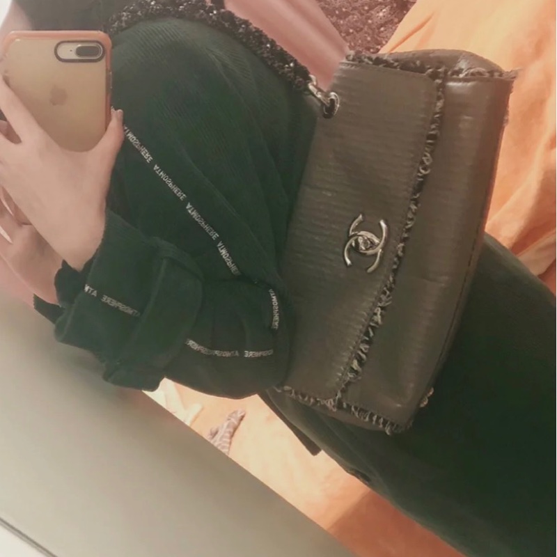 「JL精品代購」9新 Chanel 香奈兒 大象灰 油蠟皮 單肩包-1