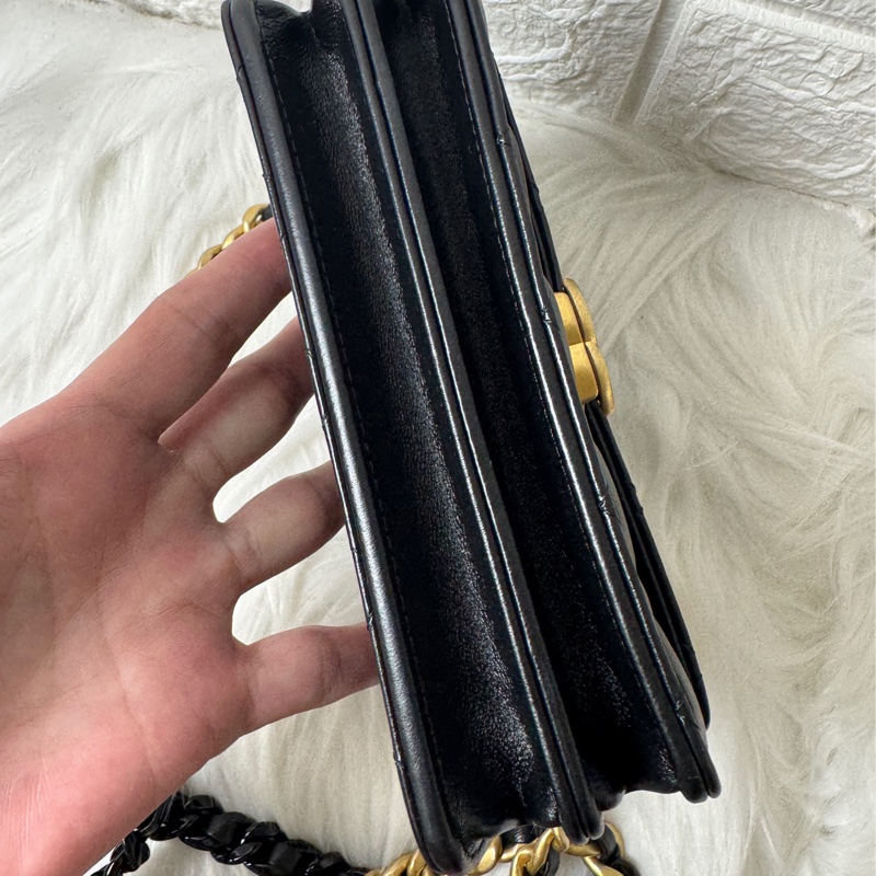 CHANEL羊黑霧金釦Woc-12