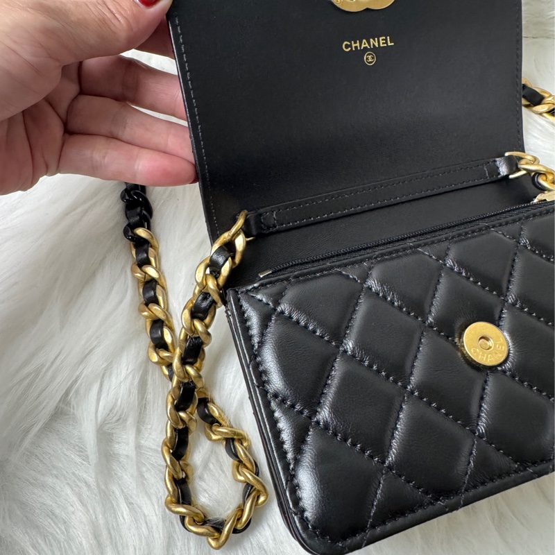 CHANEL羊黑霧金釦Woc-20