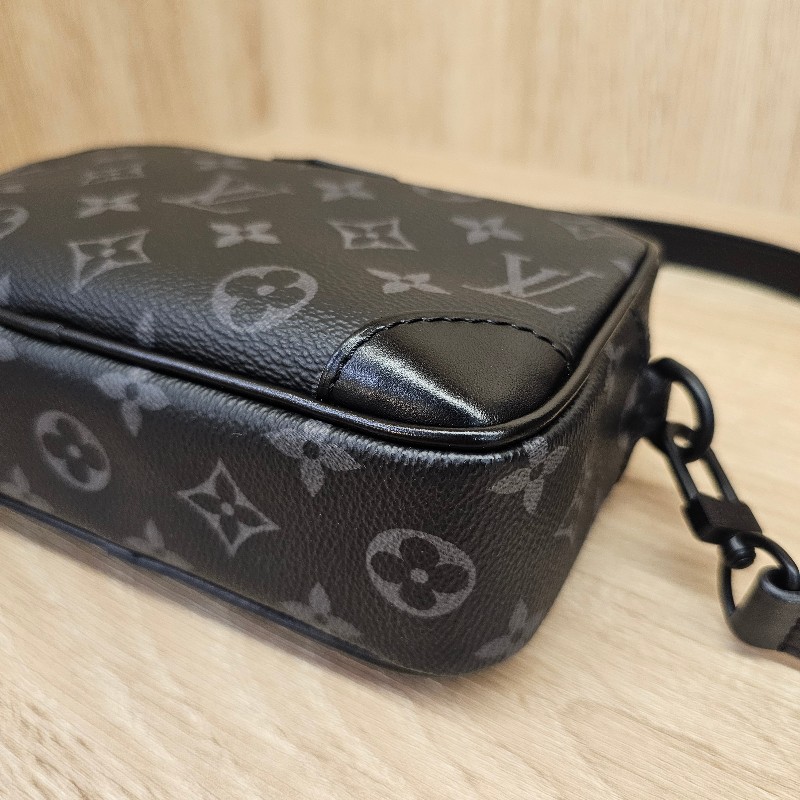 [品況優❣️] LV黑灰老花拉鏈斜背相機包-6