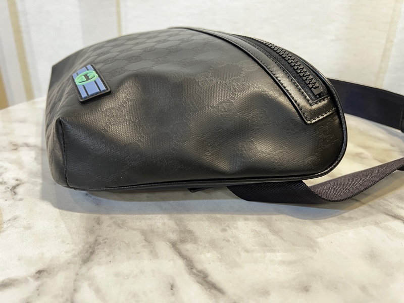 Gucci 黑啞光帆布一字拉Crystal腰包-3