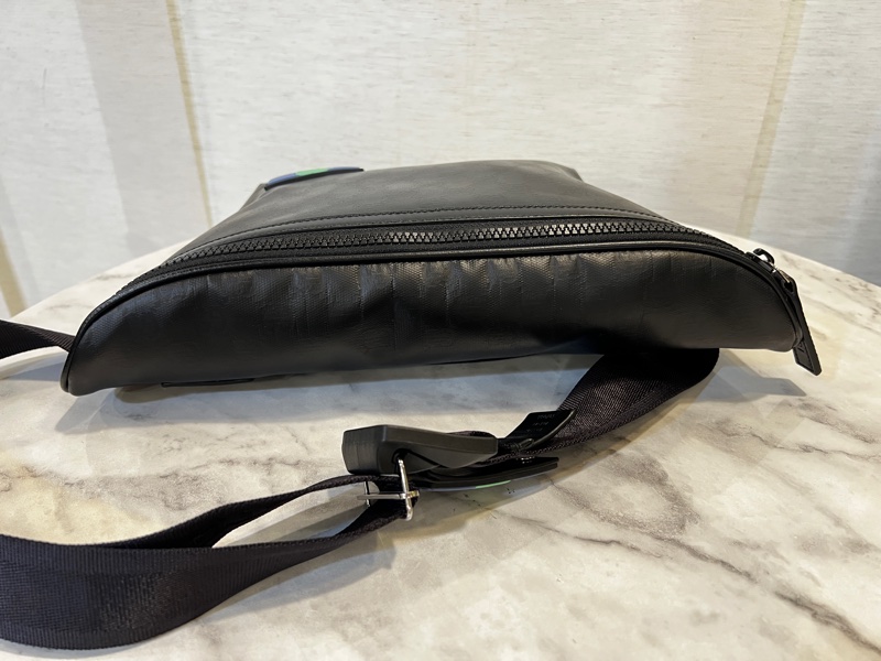 Gucci 黑啞光帆布一字拉Crystal腰包-5