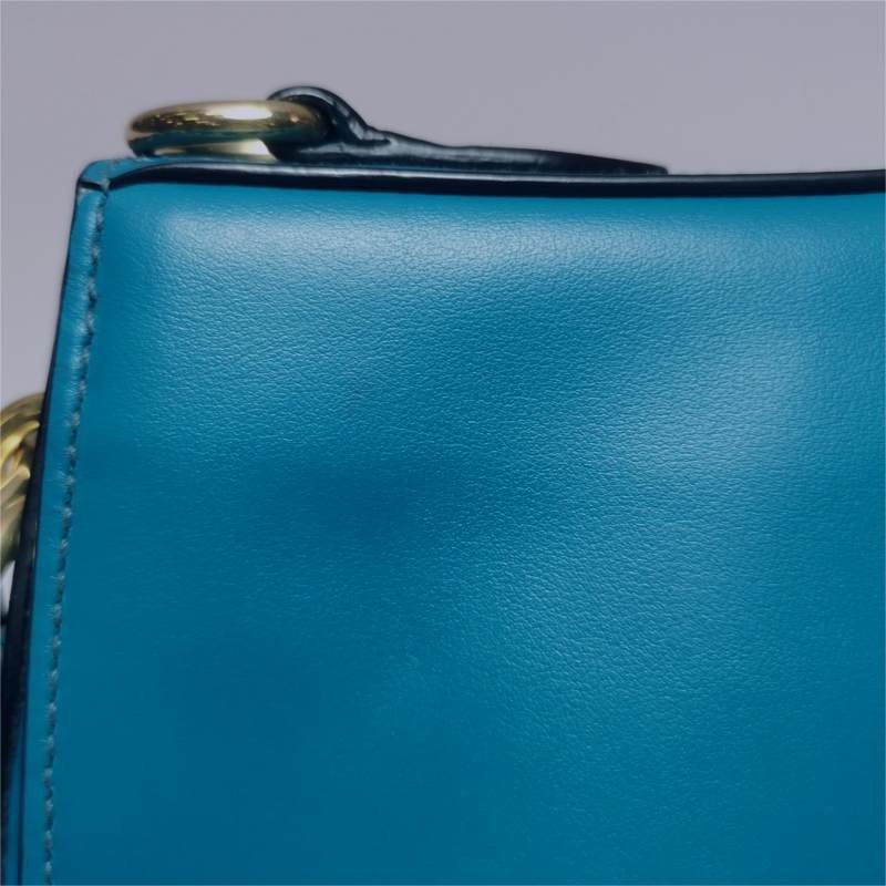 Miu Miu 牛皮純色金屬鎖扣翻蓋斜挎包單肩包-15