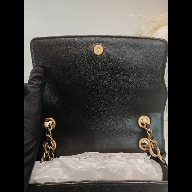 Chanel chain bag small-14