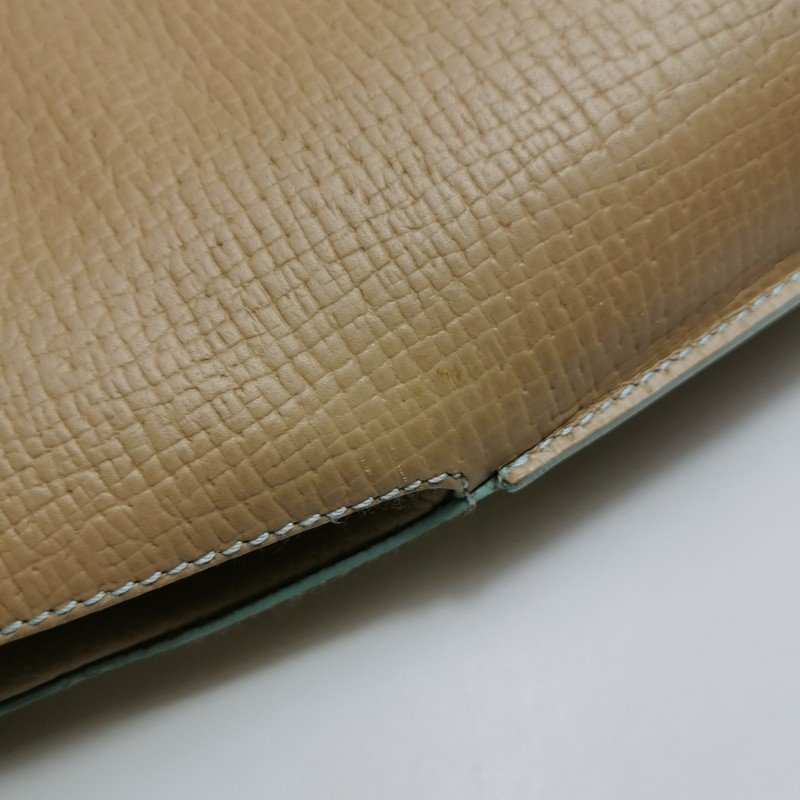 Loewe 牛皮純色字母Logo壓印手提包-14