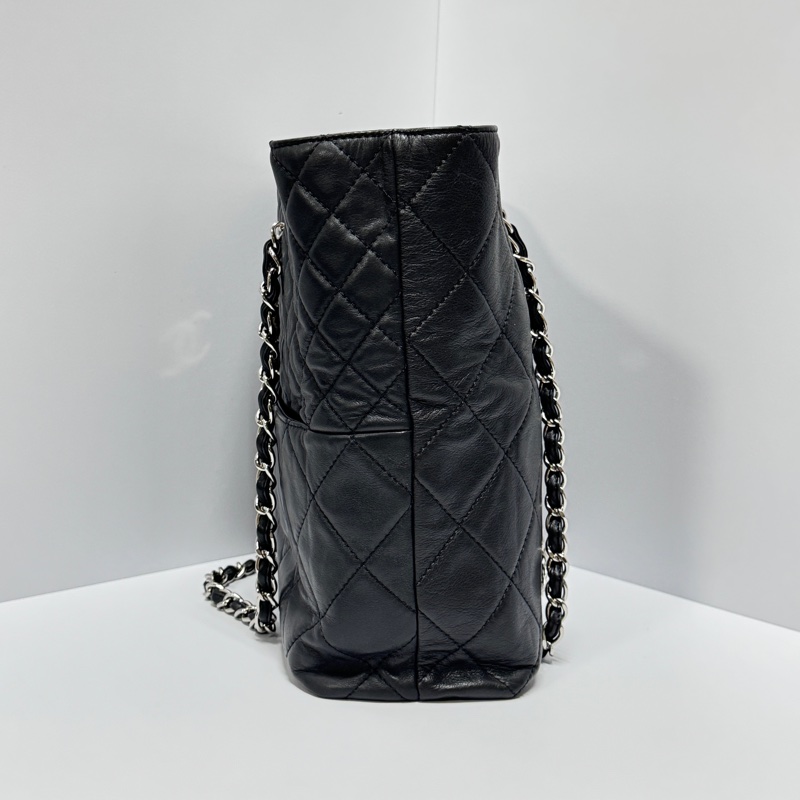 （超稀有！） Chanel 經典菱格紋 羊皮托特包👜 專櫃27萬！-9