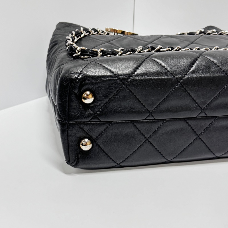 （超稀有！） Chanel 經典菱格紋 羊皮托特包👜 專櫃27萬！-14