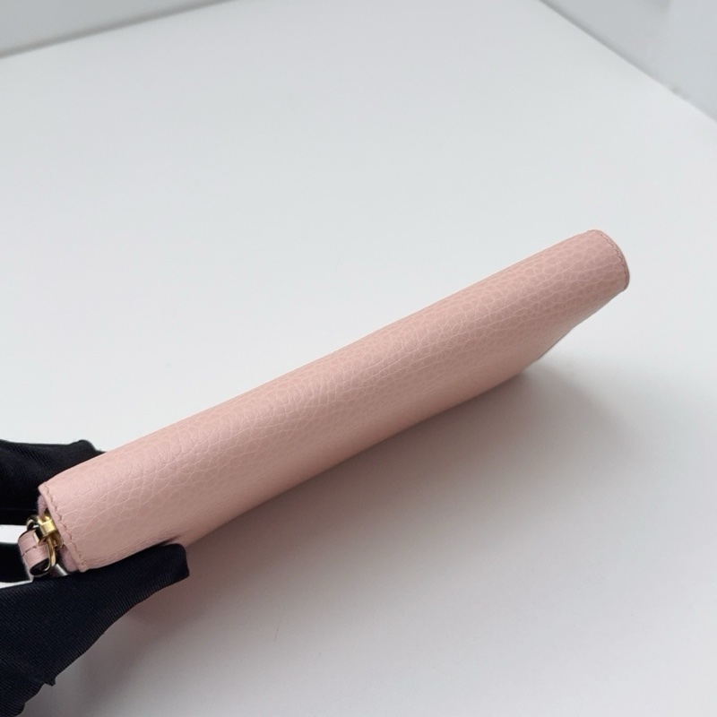 GUCCI粉色全皮長款錢夾-1