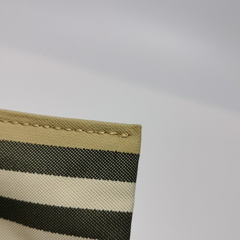 Burberry 牛皮尼龍布格紋字母Logo手拿包-13