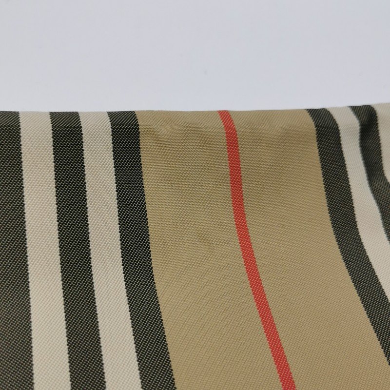 Burberry 牛皮尼龍布格紋字母Logo手拿包-15