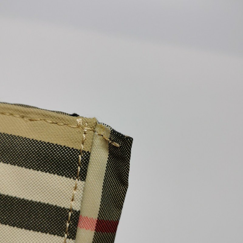 Burberry 牛皮尼龍布格紋字母Logo手拿包-17
