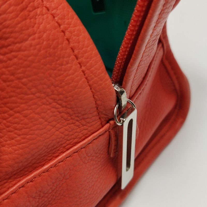 Loewe Amazona 牛皮純色加固邊角中古手提包-9