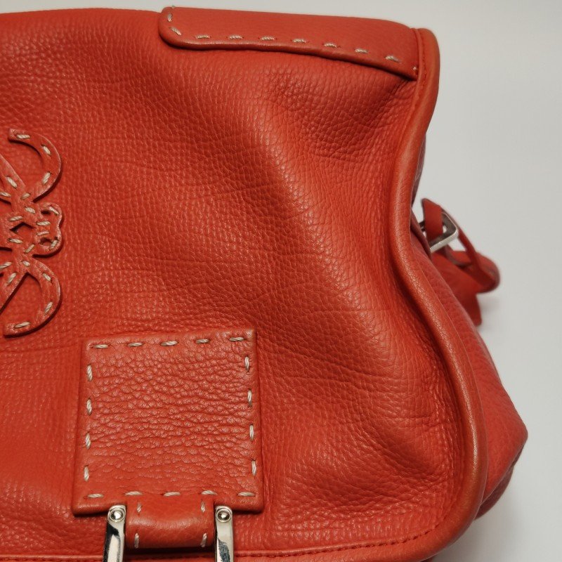 Loewe Amazona 牛皮純色加固邊角中古手提包-17