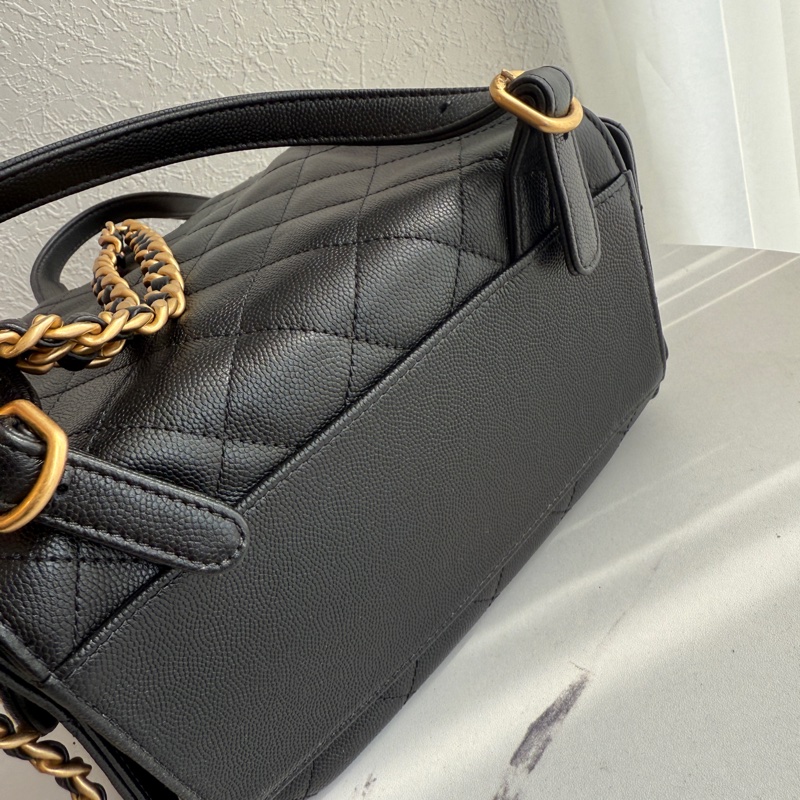 Chanel .黑色荔枝最新款 剛買沒多久 割愛-5
