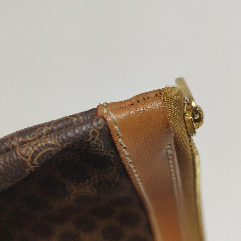 Celine 牛皮凱旋門老花手拿包-12