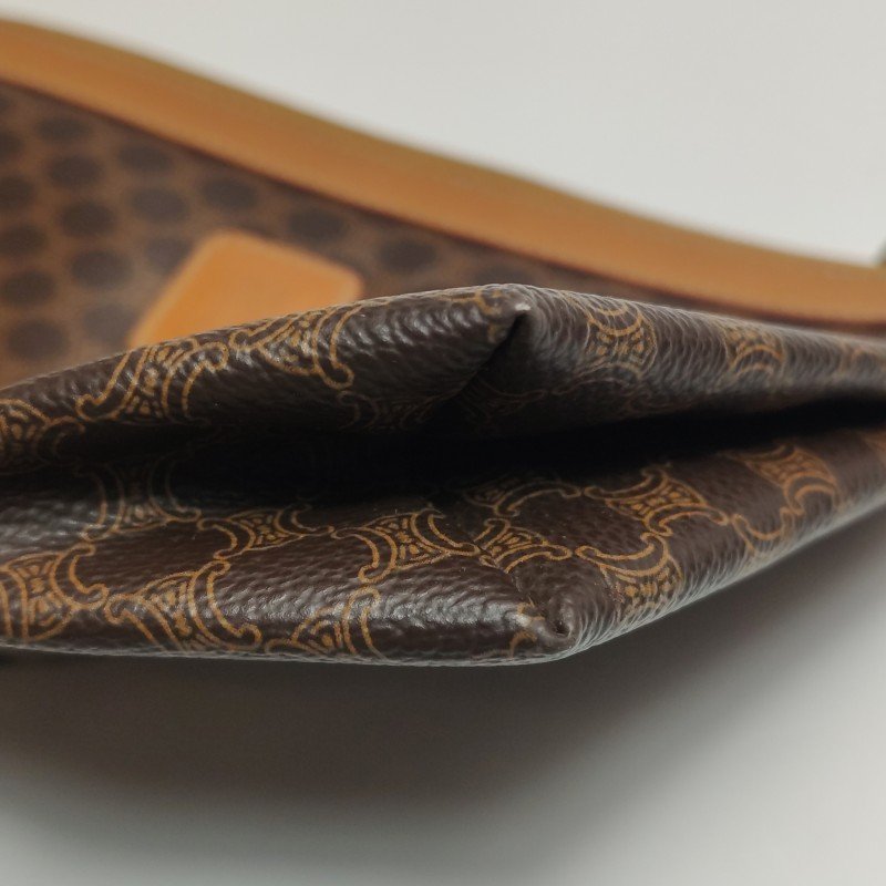 Celine 牛皮凱旋門老花手拿包-14