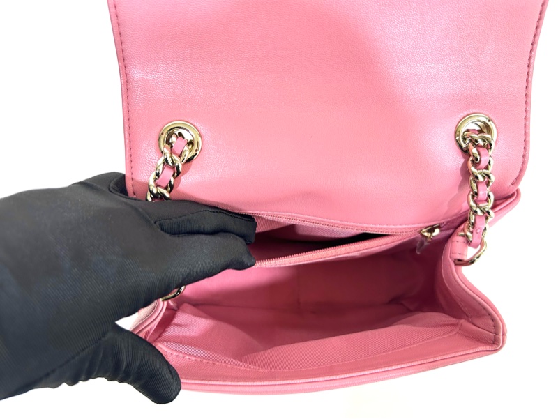 CHANEL粉色小羊皮鉚釘大雙C金鍊手提側背包AS1514-7