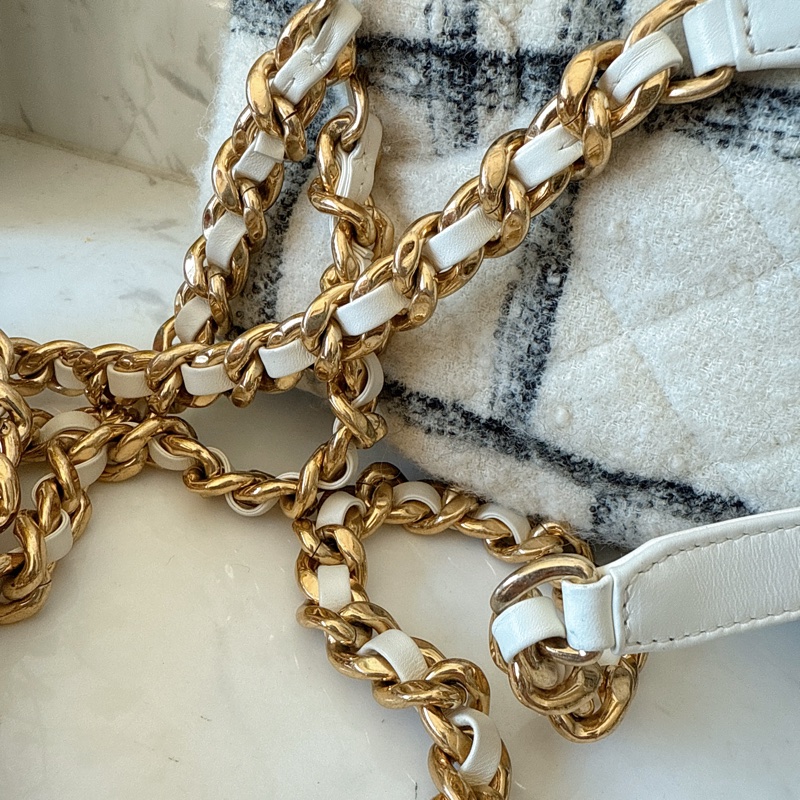 Chanel 22K黑白花呢毛呢格纹duma雙肩包後背包 晶片款-9