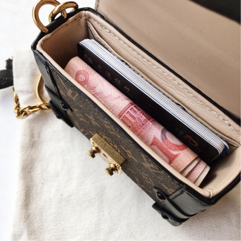 LV mini trunk 小盒子 贈Lv原廠可調節背帶-9