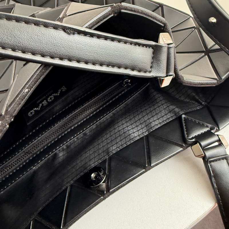 Baobao 三宅一生手提兩用包-11