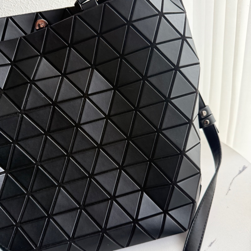 Baobao 三宅一生手提兩用包-17