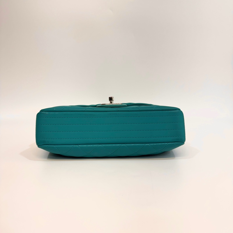 CHANEL土耳其藍銀釦橡膠拚印花尼龍布雙用口蓋包A93154-11