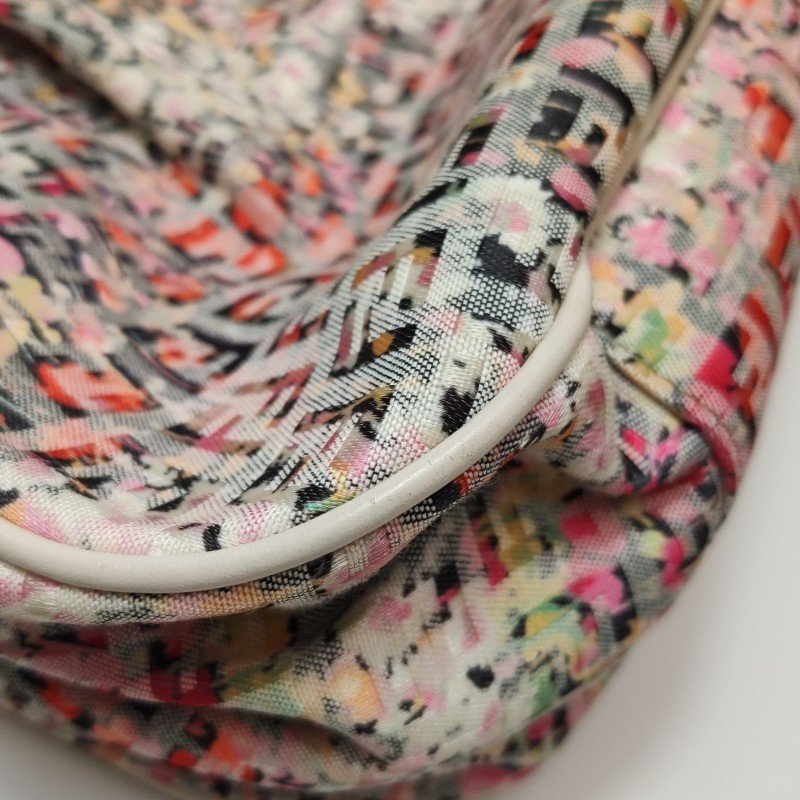 Fendi 牛皮帆布拼色雙F Logo吊墜單肩包-16