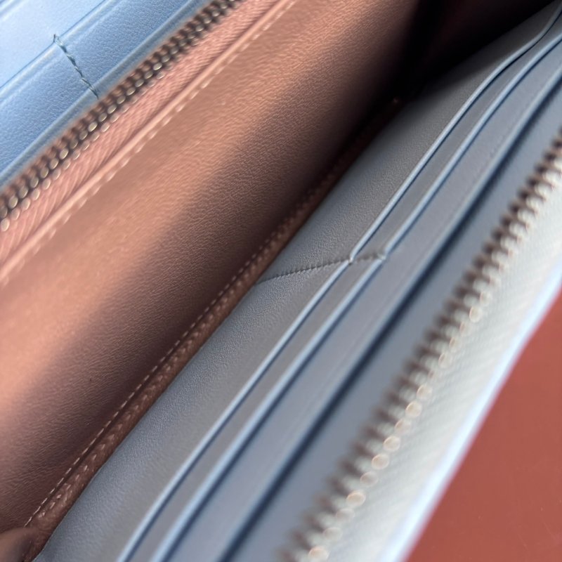 收藏品 ::Bottega Veneta:: Light Blue 水藍色羊皮x水蛇皮革編織 拉鍊長夾-27