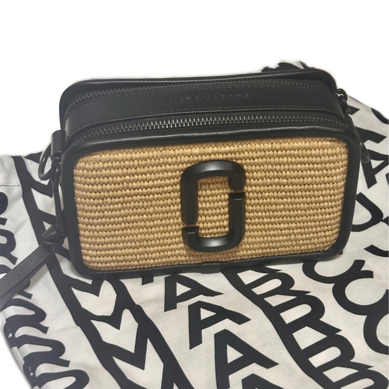 MARC JACOBS THE WOVEN SNAPSHOT 編織草編斜背相機包(黑)-0