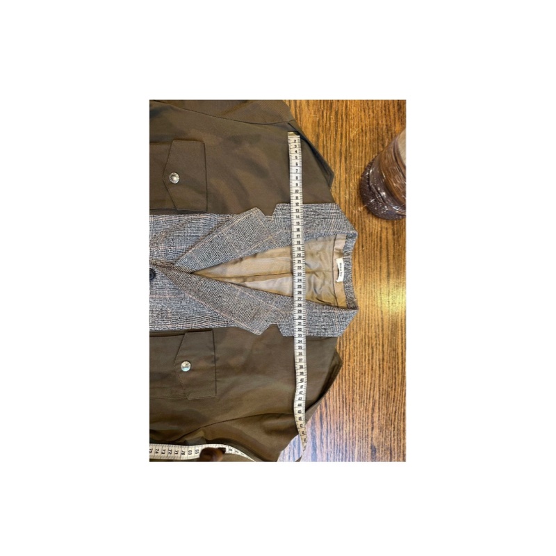 軍绿色拼灰色外套-3